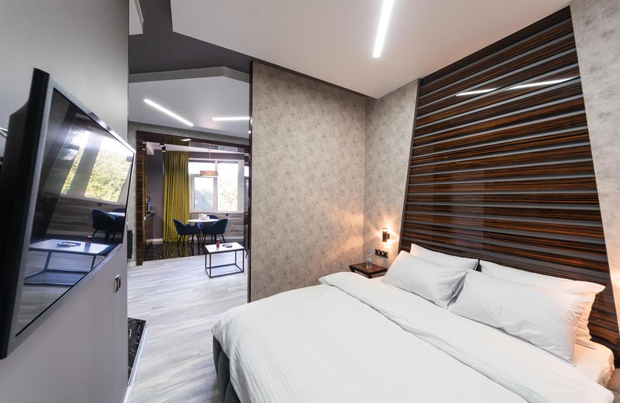 Luxury Apartments Arena Guliver Kiev Exterior foto