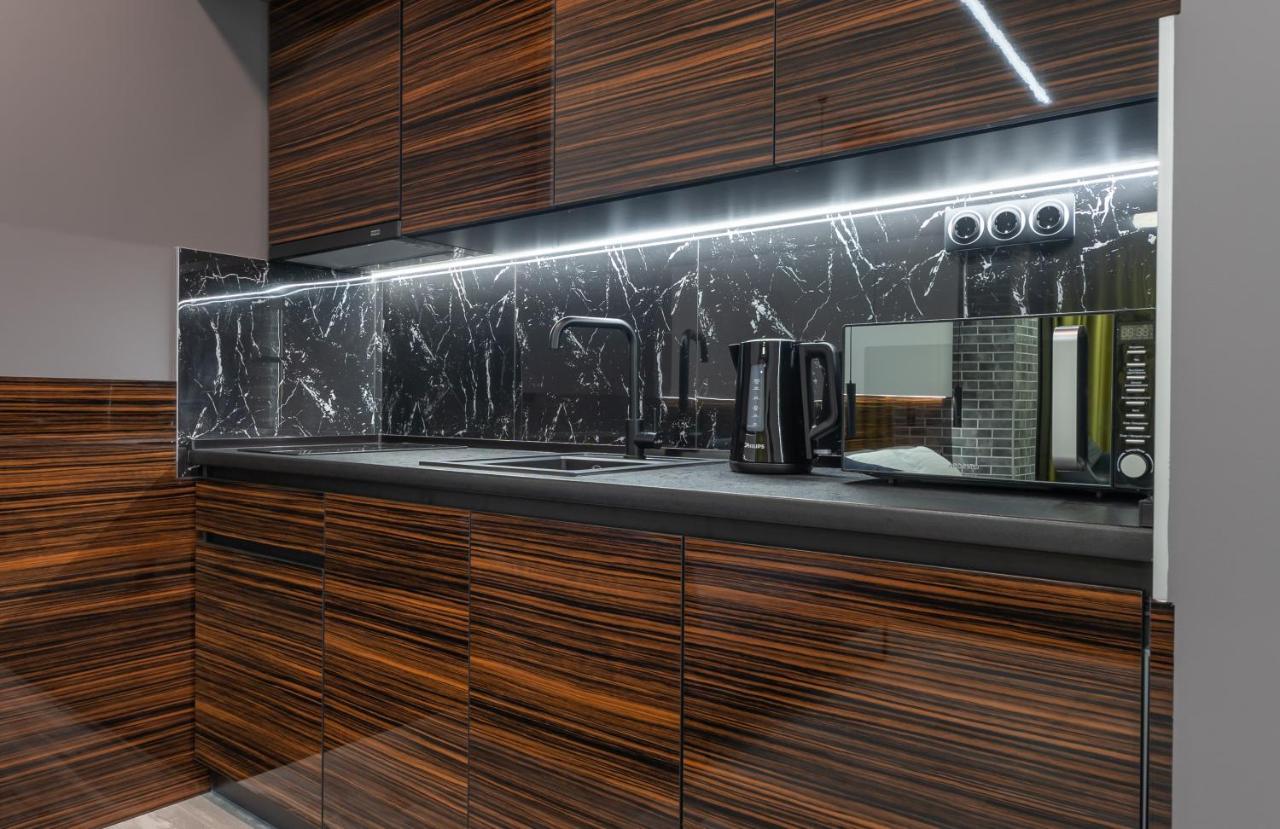Luxury Apartments Arena Guliver Kiev Exterior foto