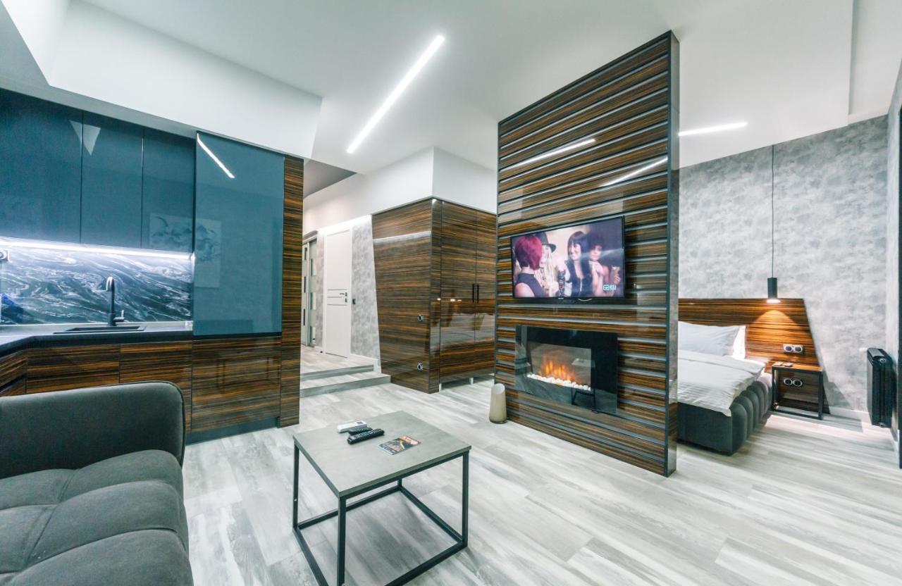 Luxury Apartments Arena Guliver Kiev Exterior foto